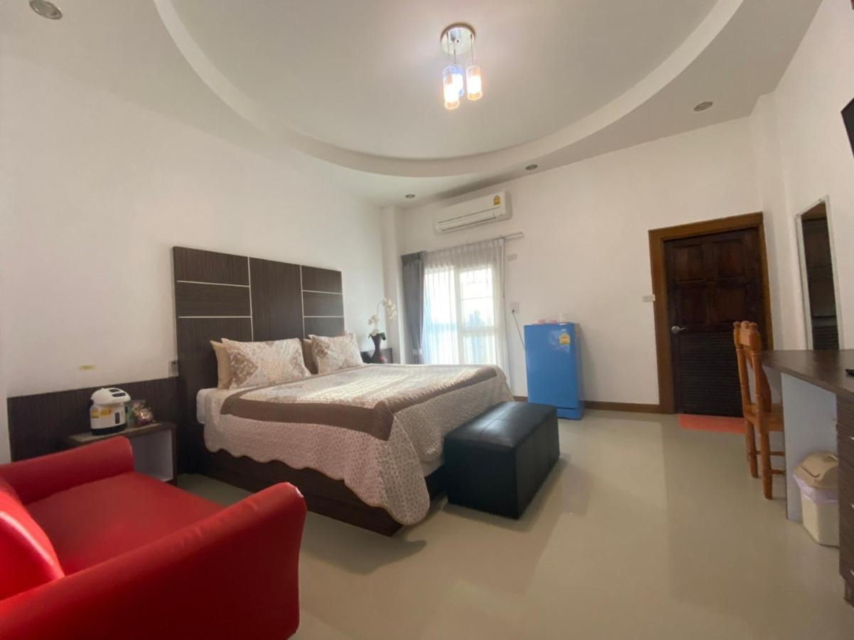 Ketsara Hotel Маха Саракхам Екстериор снимка