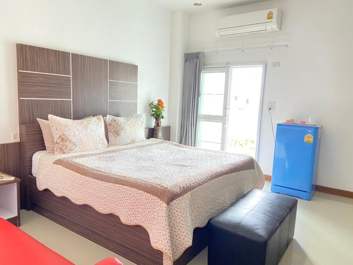 Ketsara Hotel Маха Саракхам Екстериор снимка