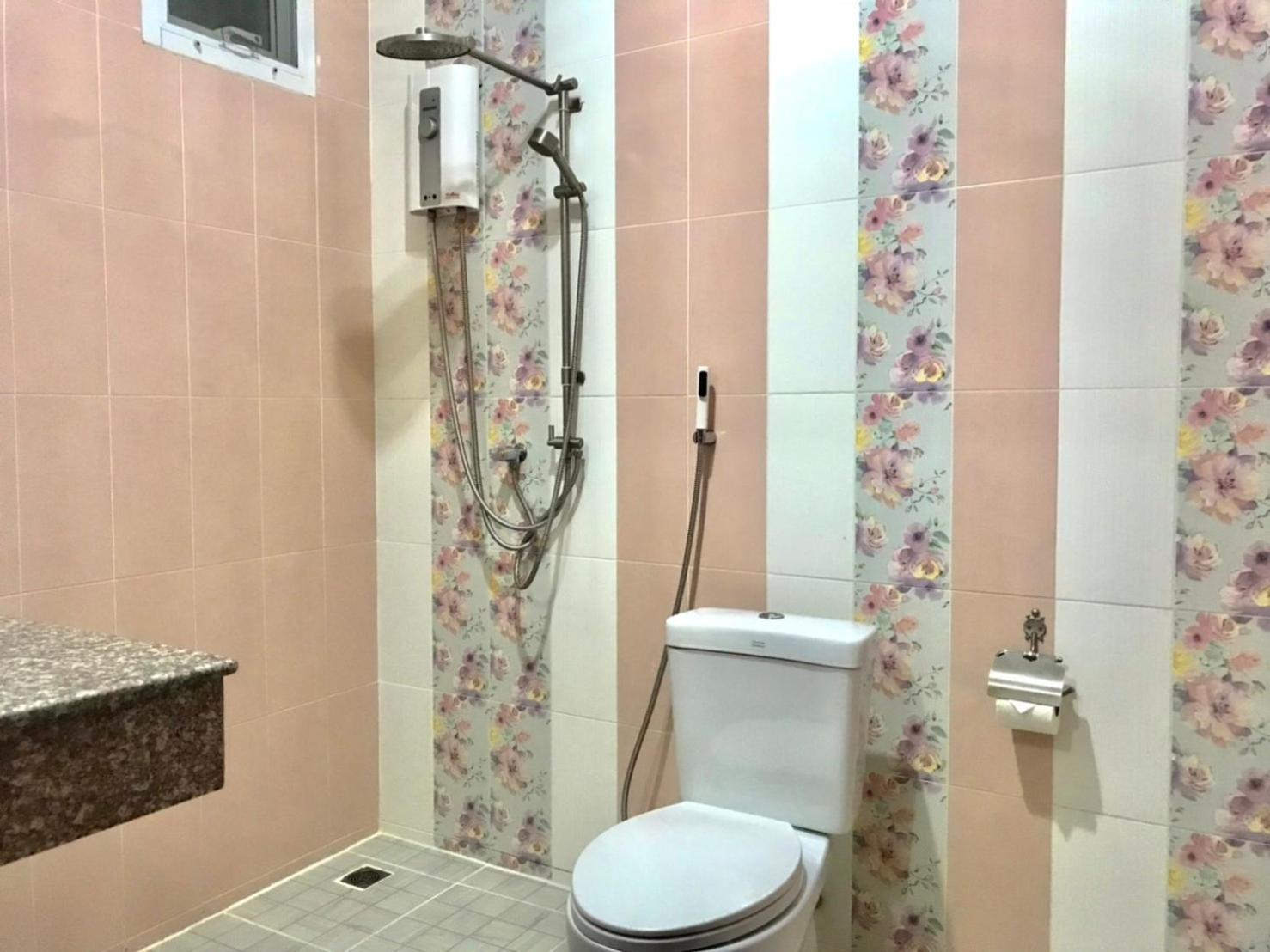 Ketsara Hotel Маха Саракхам Екстериор снимка